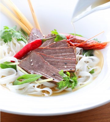 Tajska zupa z wołowiną
